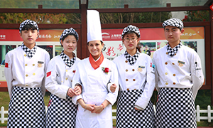 �¶�����ʦѧУ����ģʽ