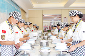 ֣���¶������ѧУ